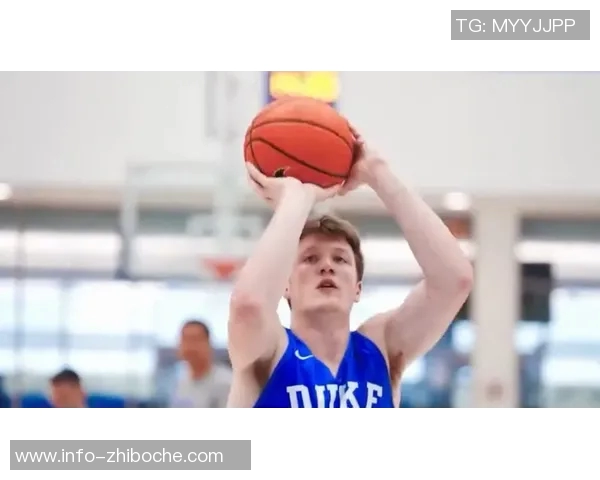 弗拉格场均194分超越克尼佩尔荣登新秀得分榜首位