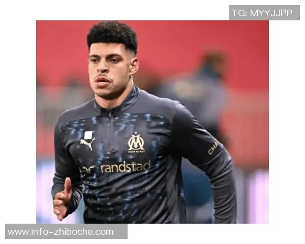 国米右路薄弱局面加剧路易斯恩里克被弃用引发关注